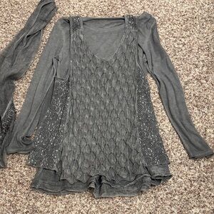 Flowy tunic with scarf